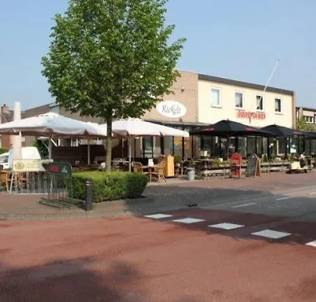 - Eetcafe - Riekelt Bed & Breakfast 3*