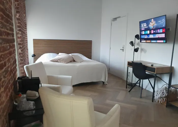 Bed & Breakfast - Eetcafe - Riekelt 3*