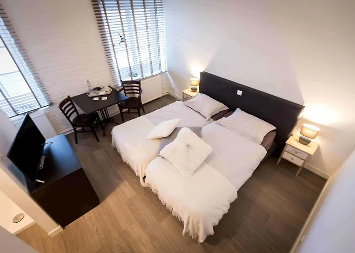 - Eetcafe - Riekelt Bed and breakfast