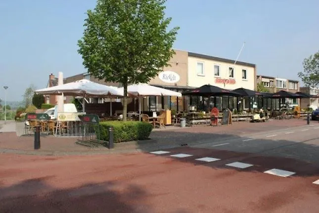 - Eetcafe - Riekelt Bed & Breakfast 3*